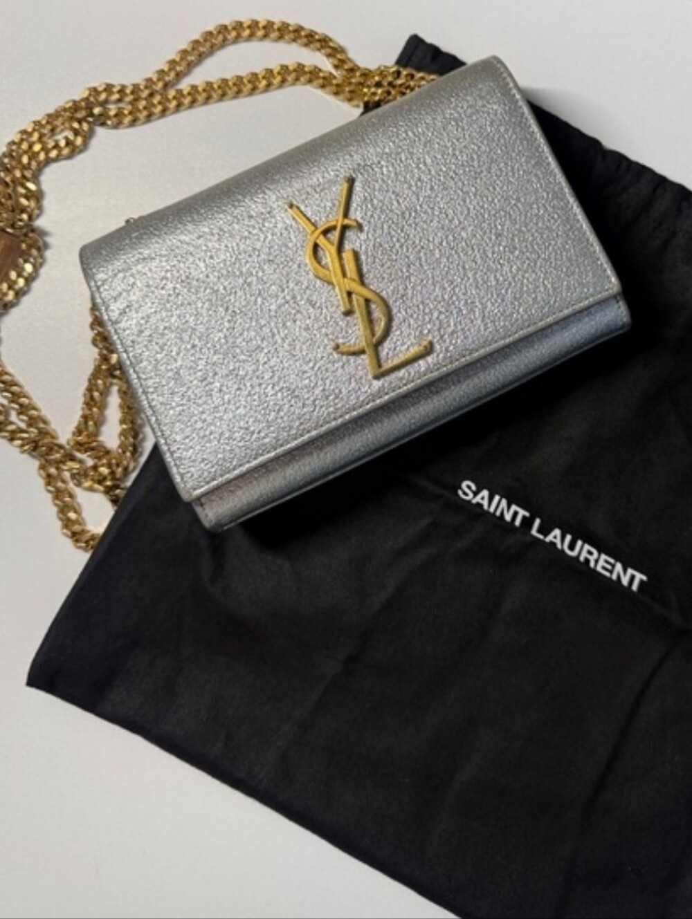 Silver Metallic  Crossbody with Gold Hardware🔥👍🩷💣🫦🫶